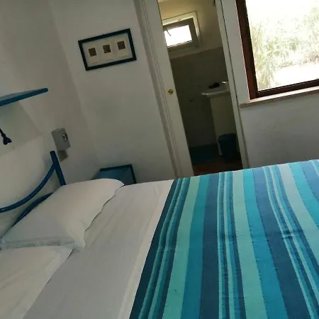 Oda ve Kahvaltı Facile Costa Rei