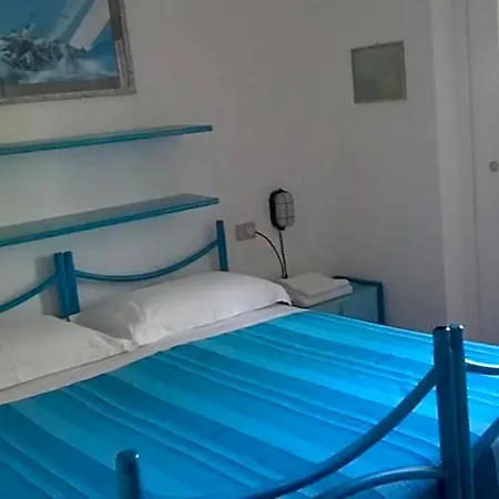 Facile Bed & Breakfast 3*