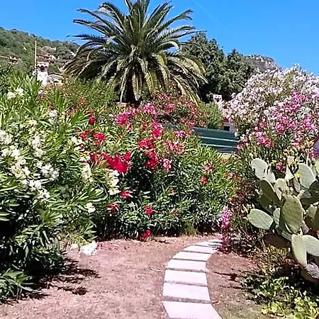 Bed & Breakfast Facile Costa Rei