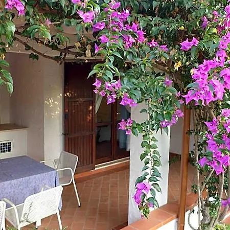 Facile Bed & Breakfast 3*